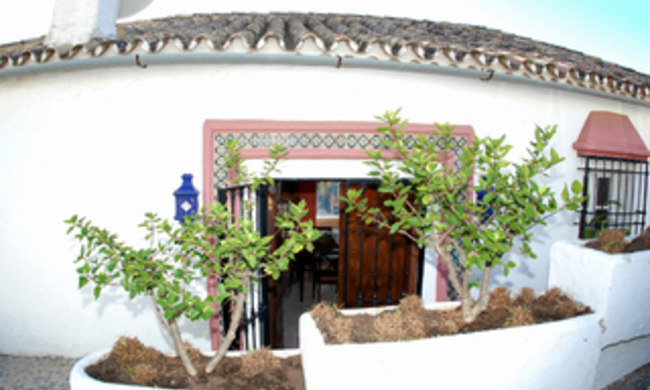 Corner townhouse for sale in the area of Marbella - Benahavis 9