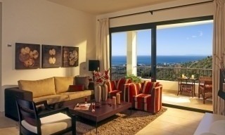New luxury modern penthouse apartments to buy in Marbella, Costa del Sol 5