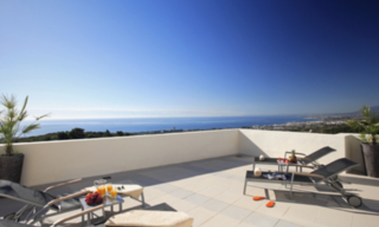 New luxury modern penthouse apartments to buy in Marbella, Costa del Sol 1