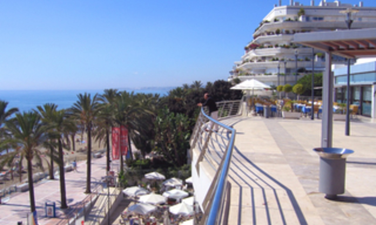 Second line beach apartment for sale in the centre of Marbella 3