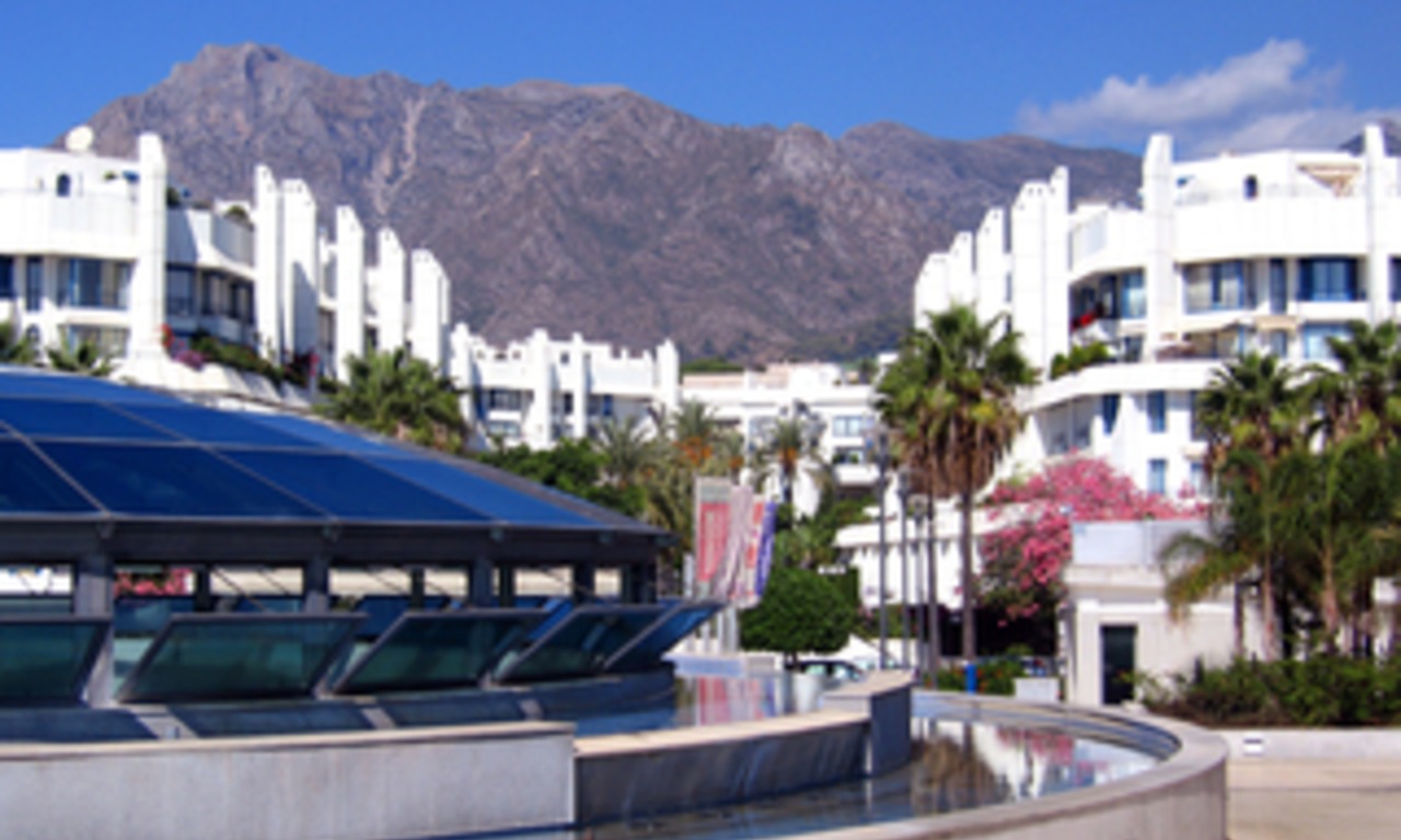 Second line beach apartment for sale in the centre of Marbella 2