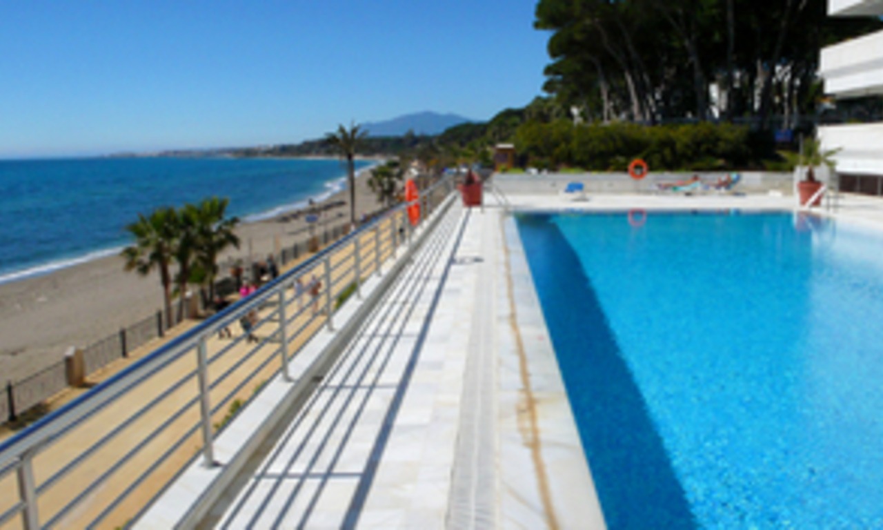 Luxury apartment for sale, frontline beach Golden Mile - Marbella centre 4