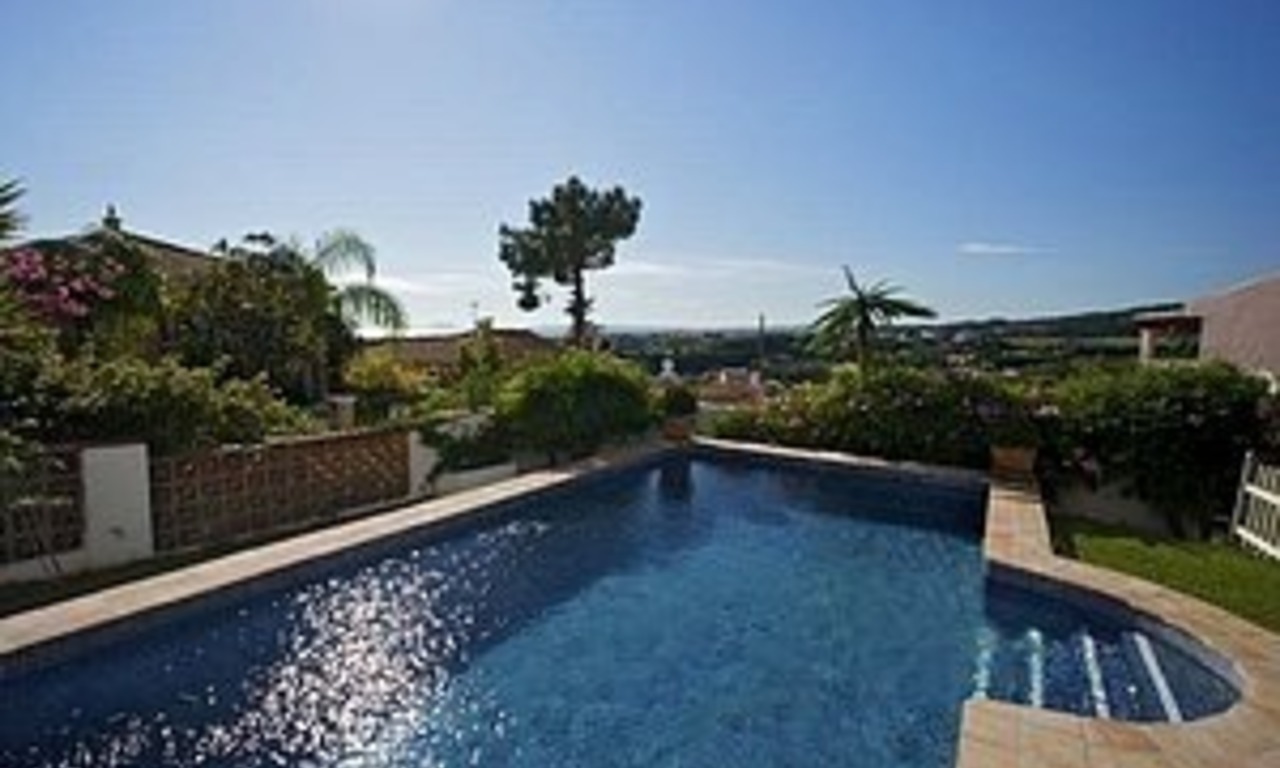 Bargain detached villa for sale in Estepona, Costa del Sol 2