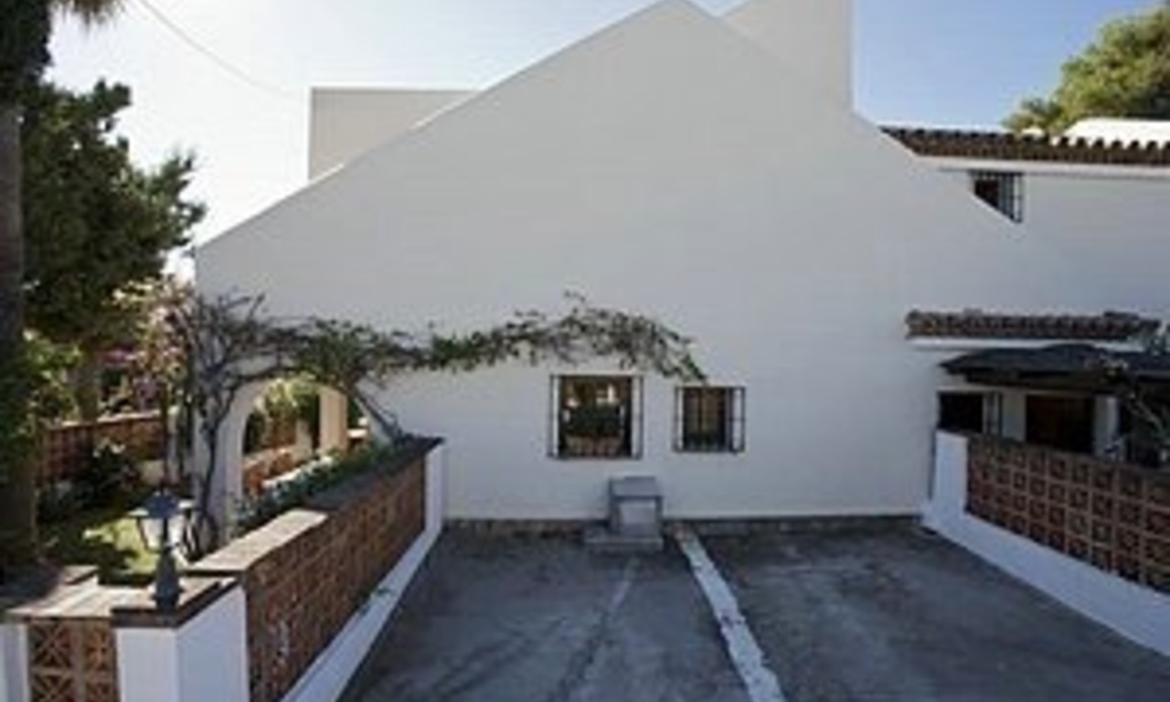 Bargain detached villa for sale in Estepona, Costa del Sol 6