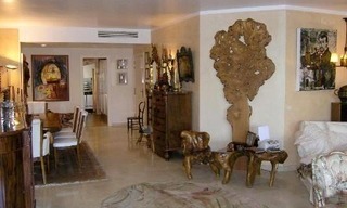 Apartment for sale in a beachfront complex on the Golden Mile at easy walking distance to Marbella centre 3
