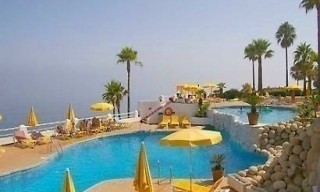 Spacious frontline beach penthouse for sale, New Golden Mile, between Marbella and Estepona. 20