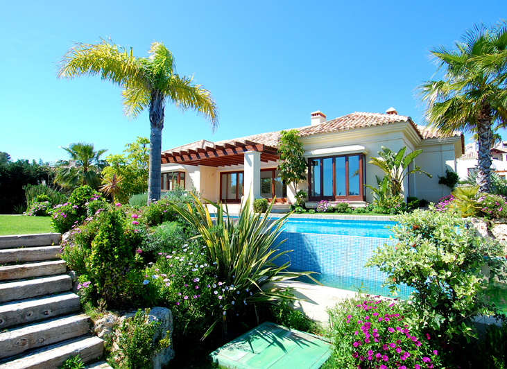 New villa in a gated resort in the area of Marbella – Benahavis