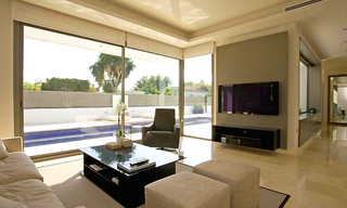 New Contemporary villa for sale on the Golden Mile in Marbella 10