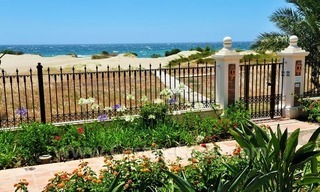 Distressed sale Marbella: Luxury apartment Los Monteros beach 0