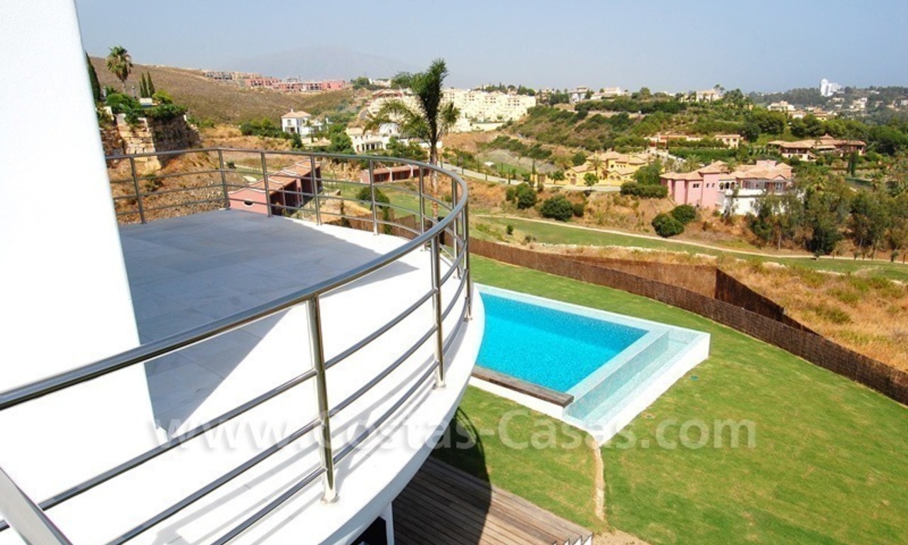 Distressed sale - Modern style villa for sale in a gated golf resort between Marbella, Benahavis and Estepona 29