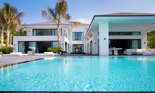 Contemporary new luxury villa for sale exclusive beachside Los Monteros Playa - Marbella 5