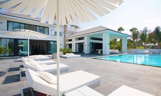 Contemporary new luxury villa for sale exclusive beachside Los Monteros Playa - Marbella 6