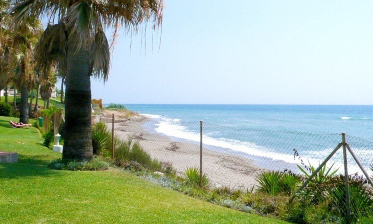 Frontline beach apartment for sale in Mijas, Costa del Sol 1