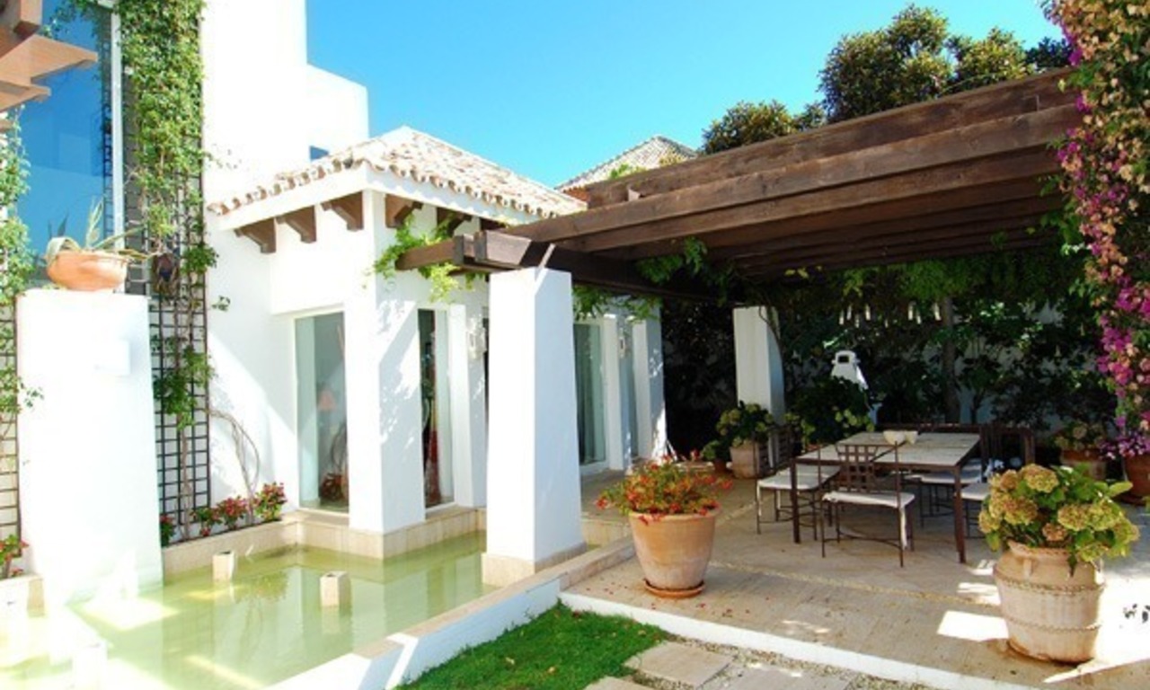 Exclusive frontline beach villa for sale, Marbella - Estepona 7