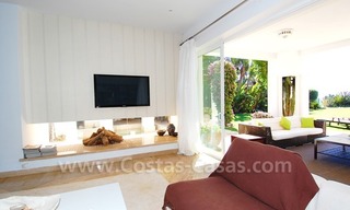 Exclusive frontline beach villa for sale, Marbella - Estepona 11