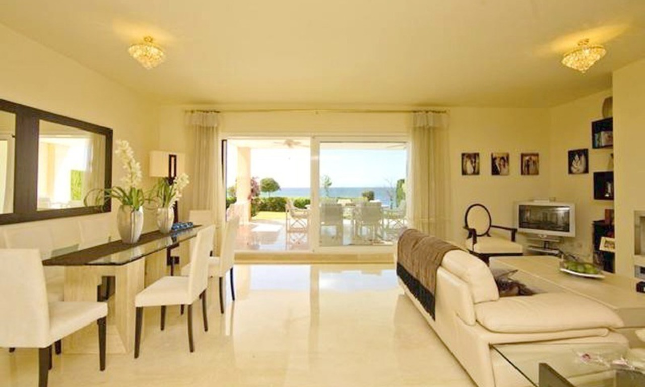 Frontline beach garden apartment for sale in Cabopino, Marbella 7