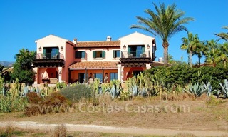 Beachfront exclusive villa for sale, frontline beach, Los Monteros - Bahia de Marbella - Marbella 16