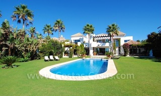 Exclusive frontline beach villa for sale, Marbella - Estepona 4