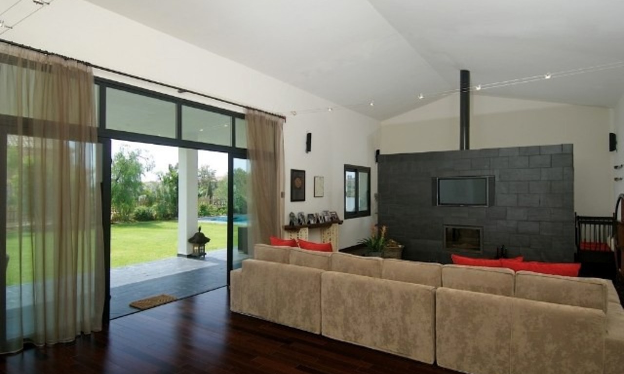 Newly built modern villa, near Golf, Marbella - Benahavis - Estepona 2