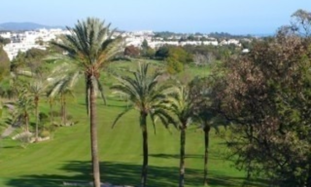 Frontline golf, contemporary villa for sale at Nueva Andalucia - Marbella 4