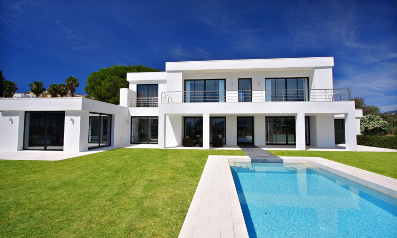 Frontline golf, contemporary villa for sale at Nueva Andalucia - Marbella 2
