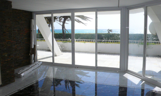 Beachfront, frontline beach apartment for sale, Golden Mile, Marbella – Puerto Banus 8