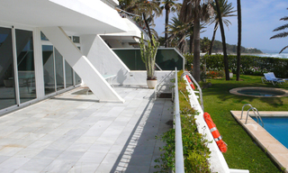 Beachfront, frontline beach apartment for sale, Golden Mile, Marbella – Puerto Banus 3