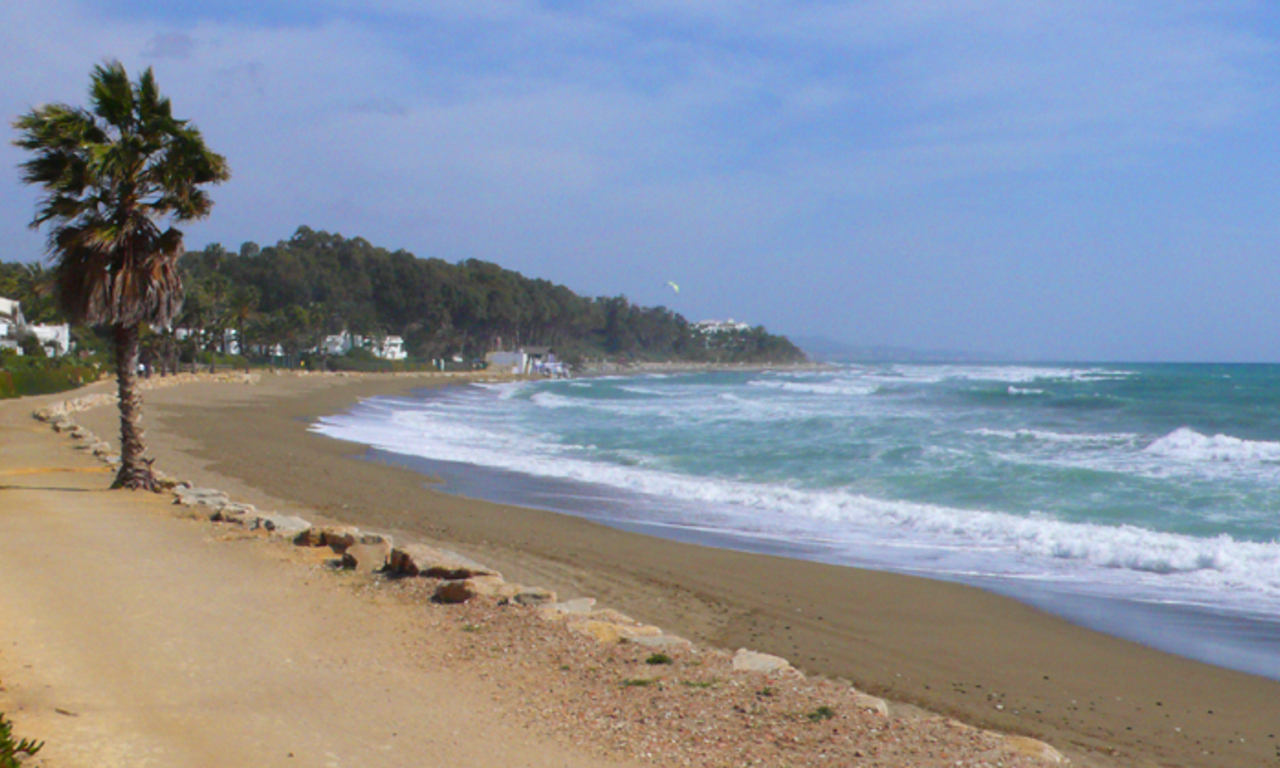 Beachfront, frontline beach apartment for sale, Golden Mile, Marbella – Puerto Banus 7