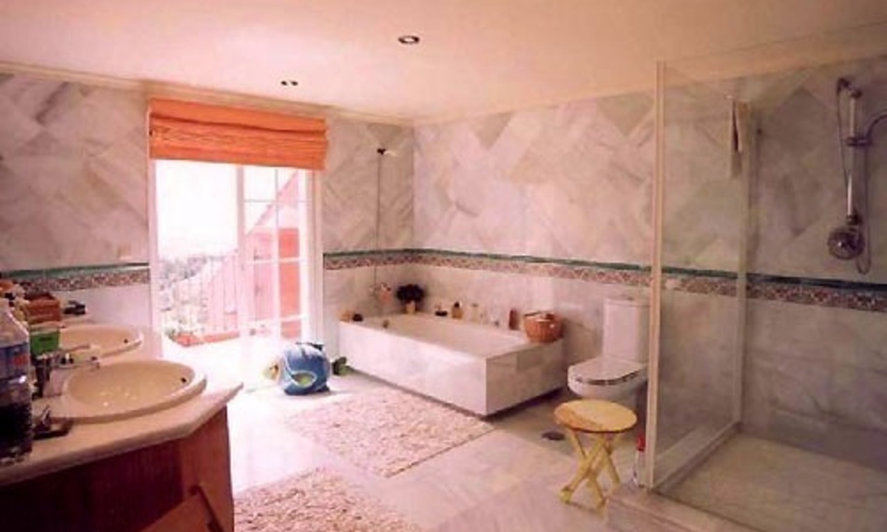 Luxury Penthouse apartment for sale, Nueva Andalucia, Marbella - Benahavis 10