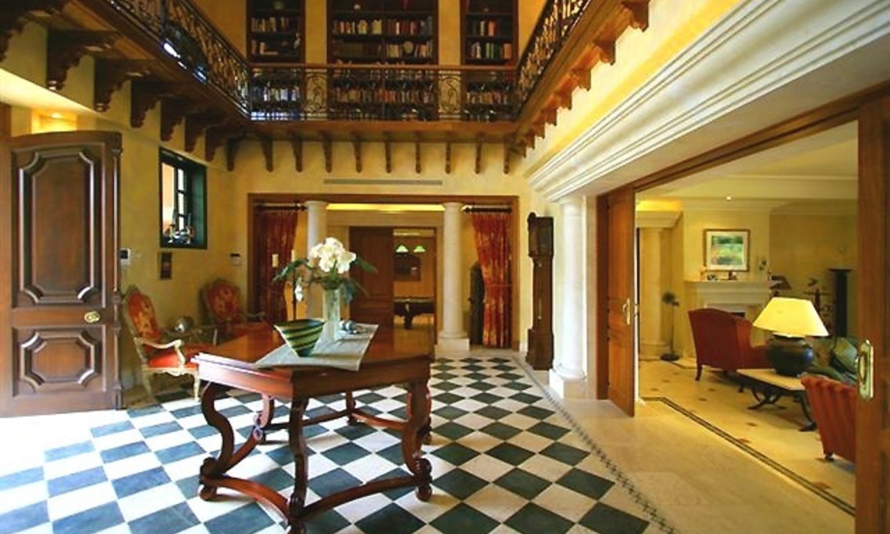 Luxury villa for sale, Gated secure golf resort, Marbella - Benahavis area, gated and secure golf resort 5