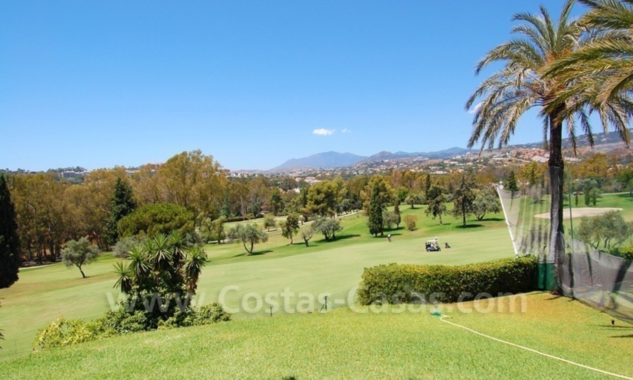 Bargain Frontline golf Townhouses for sale in Nueva Andalucia, Marbella 3