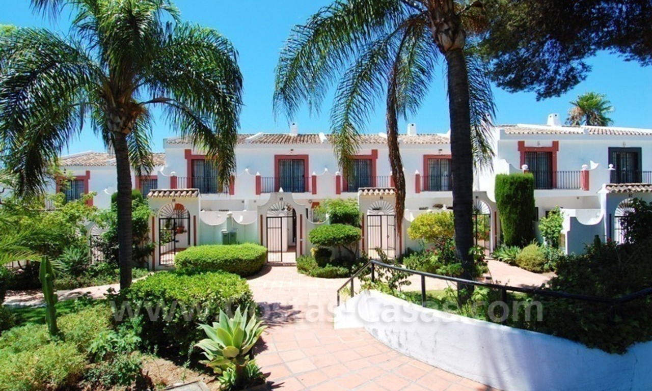 Bargain Frontline golf Townhouses for sale in Nueva Andalucia, Marbella 20