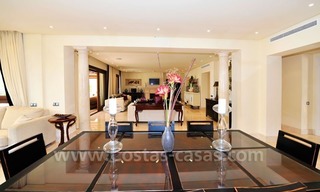 Los Monteros Playa – Marbella: exclusive frontline beach penthouse apartment for sale 14