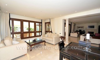 Los Monteros Playa – Marbella: exclusive frontline beach penthouse apartment for sale 15