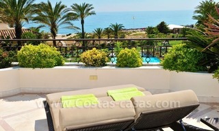 Los Monteros Playa – Marbella: exclusive frontline beach penthouse apartment for sale 3