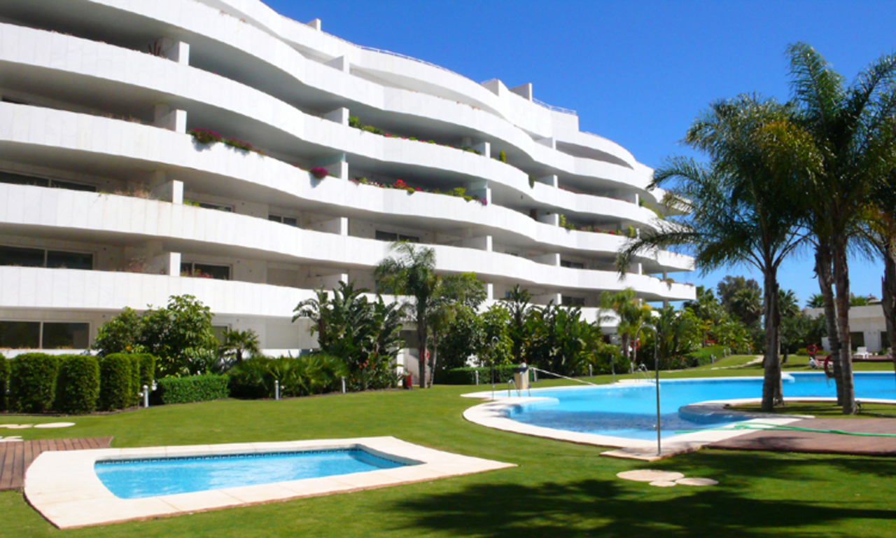 Beachside luxury Apartment for sale, Puerto Banus - Marbella 5