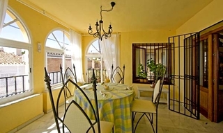 Spacious villa for sale in El Rosario with very nice views in East Marbella 10