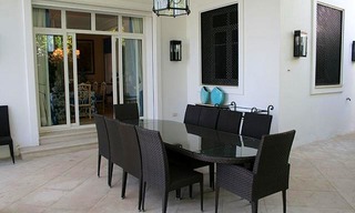 Beachfront luxury villa to buy in Marbella West 5