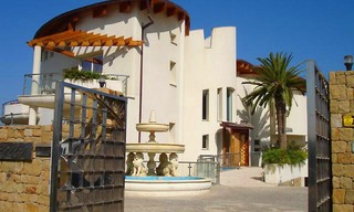 Contemporary luxury villa for sale, frontline golf, Marbella - Benahavis 11