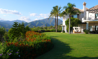 Exclusive luxury villa for sale in Marbella area on a large private plot with panoramic views 2