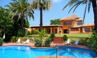 Luxury villa to buy, Marbella east. 0