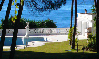 Beachfront villa property for sale, beachside Golden Mile, near Marbella centre 1