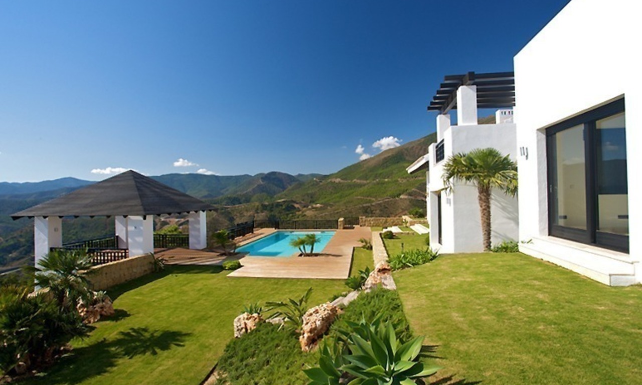 Newly built modern villa for sale, exclusive golf resort, Benahavis - Marbella 5