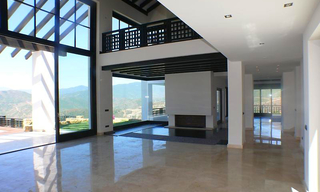 Newly built modern villa for sale, exclusive golf resort, Benahavis - Marbella 11