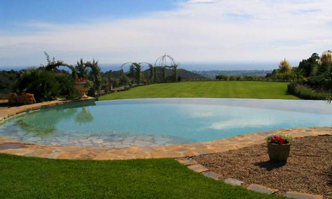 Exclusive villa property for sale in La Zagaleta at Benahavis - Marbella - Costa del Sol, Spain 3