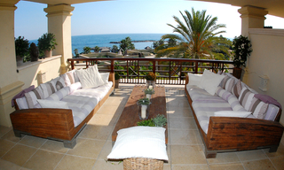 Luxury beachfront apartment for sale in Puerto Banus - Marbella 0