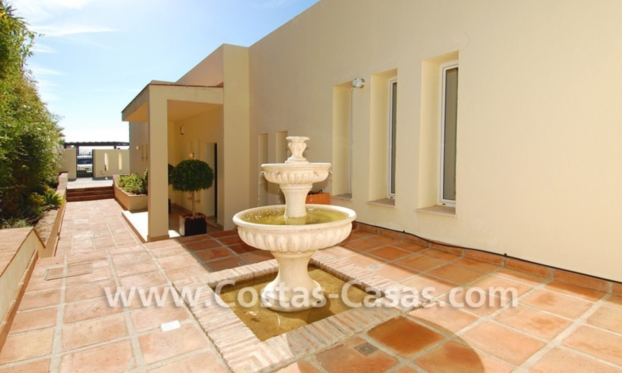 Contemporary style luxury villa for sale in Marbella 4
