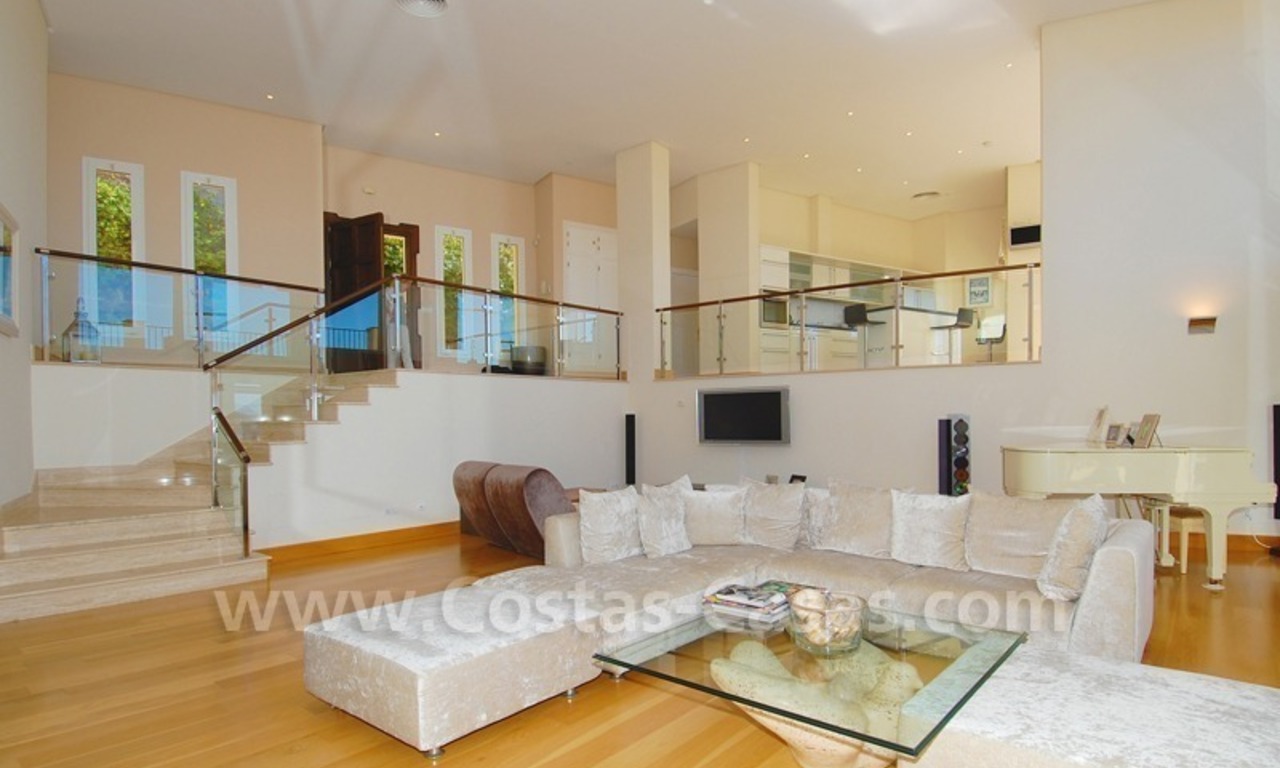 Contemporary style luxury villa for sale in Marbella 7