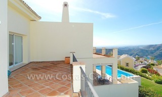 Contemporary style luxury villa for sale in Marbella 22