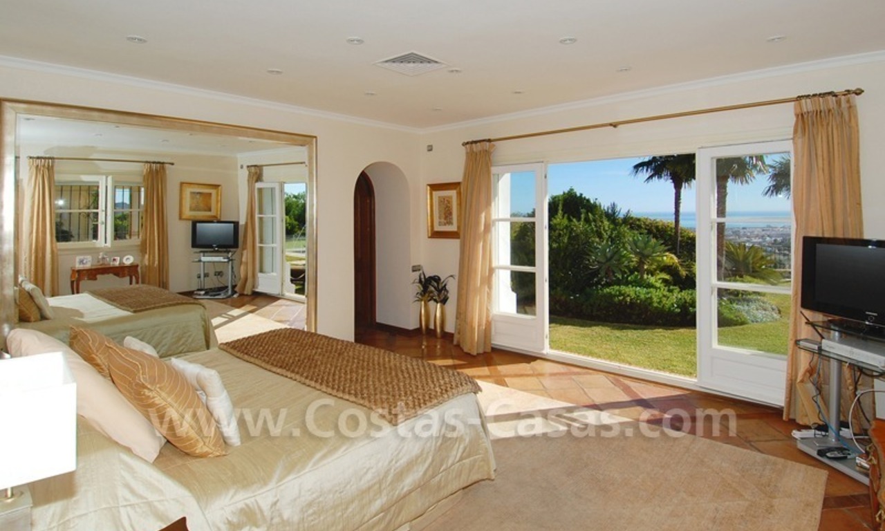 Exclusive villa for sale with a panoramic views, prestigious gated community, Marbella – Benahavis 21